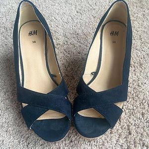 H&M size 36 or a 6 sandal/heels